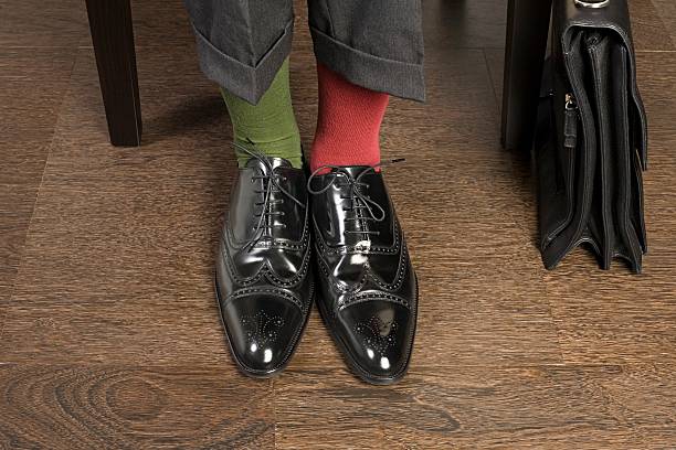detector shoes