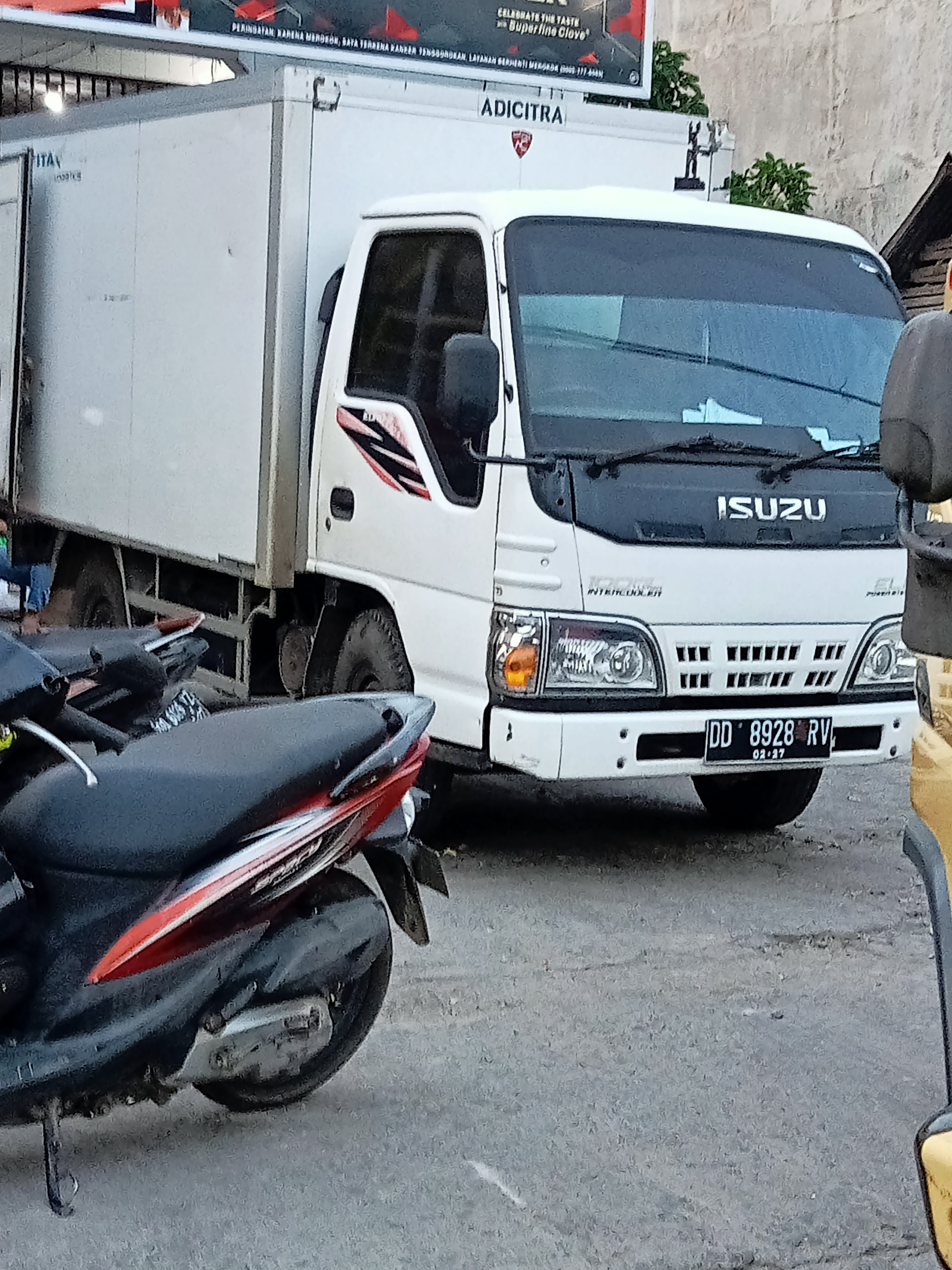 Deteksi Objek Jenis Kendaraan dan Plat Nomor Object Detection Model by ...