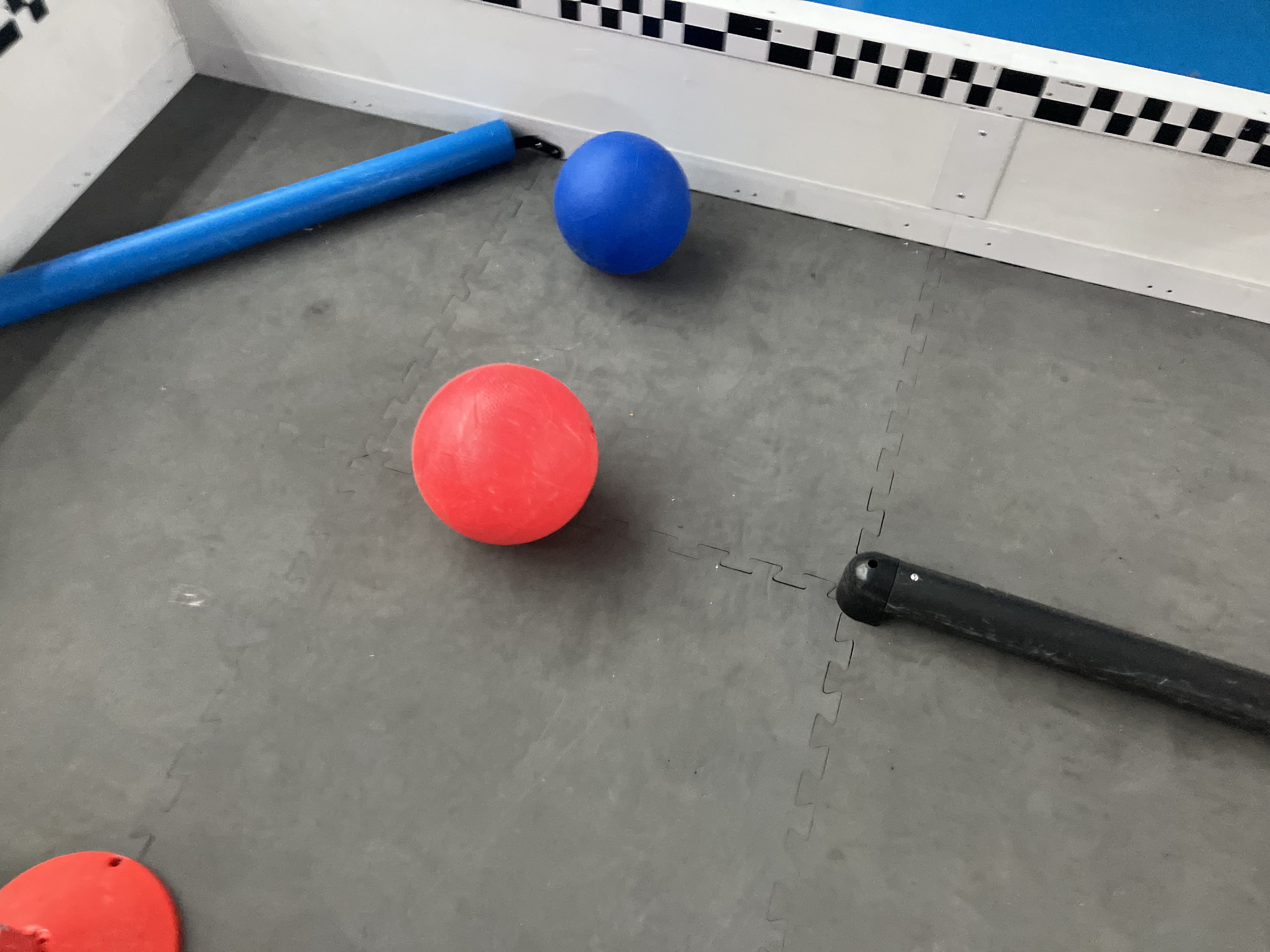 red and blue and purple ball Object Detection Model by woodq