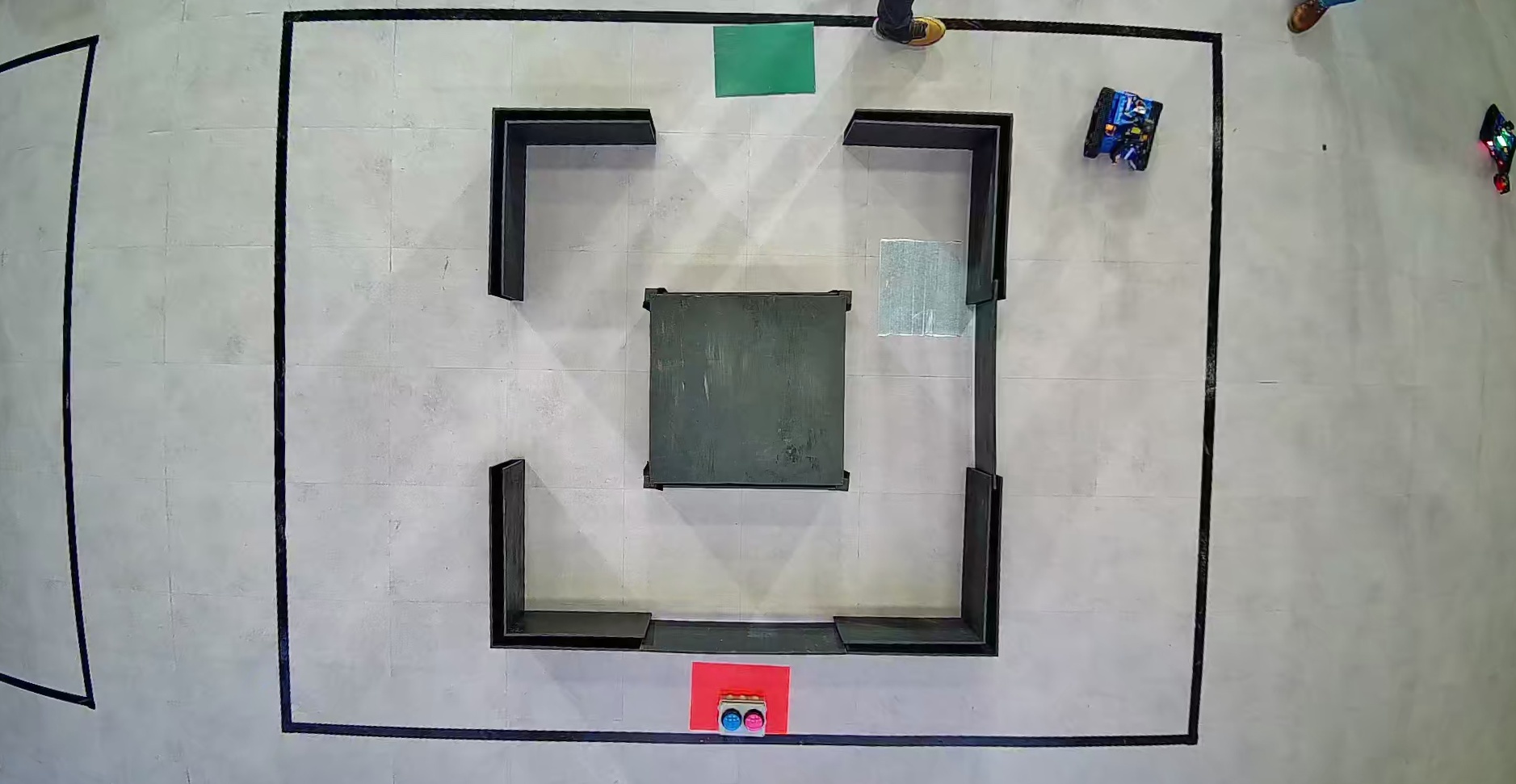 stupid robots Object Detection Dataset by yankeeze