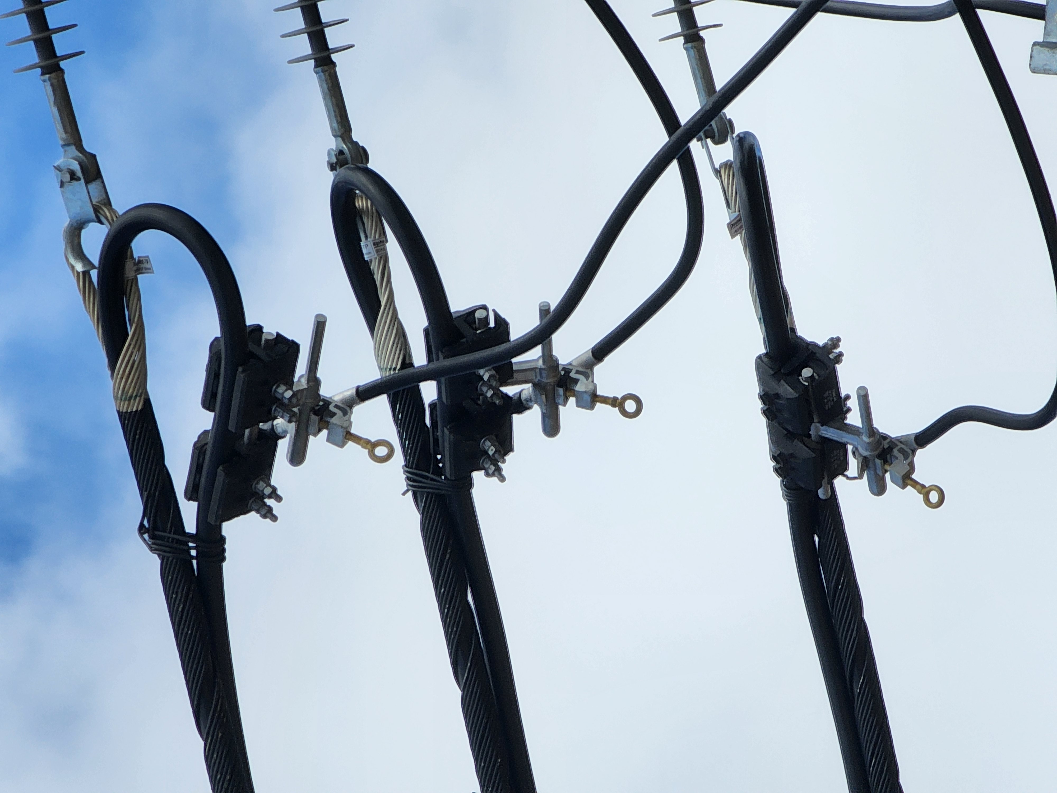 Kẹp đấu rẽ trung thế Object Detection Dataset by KTPC