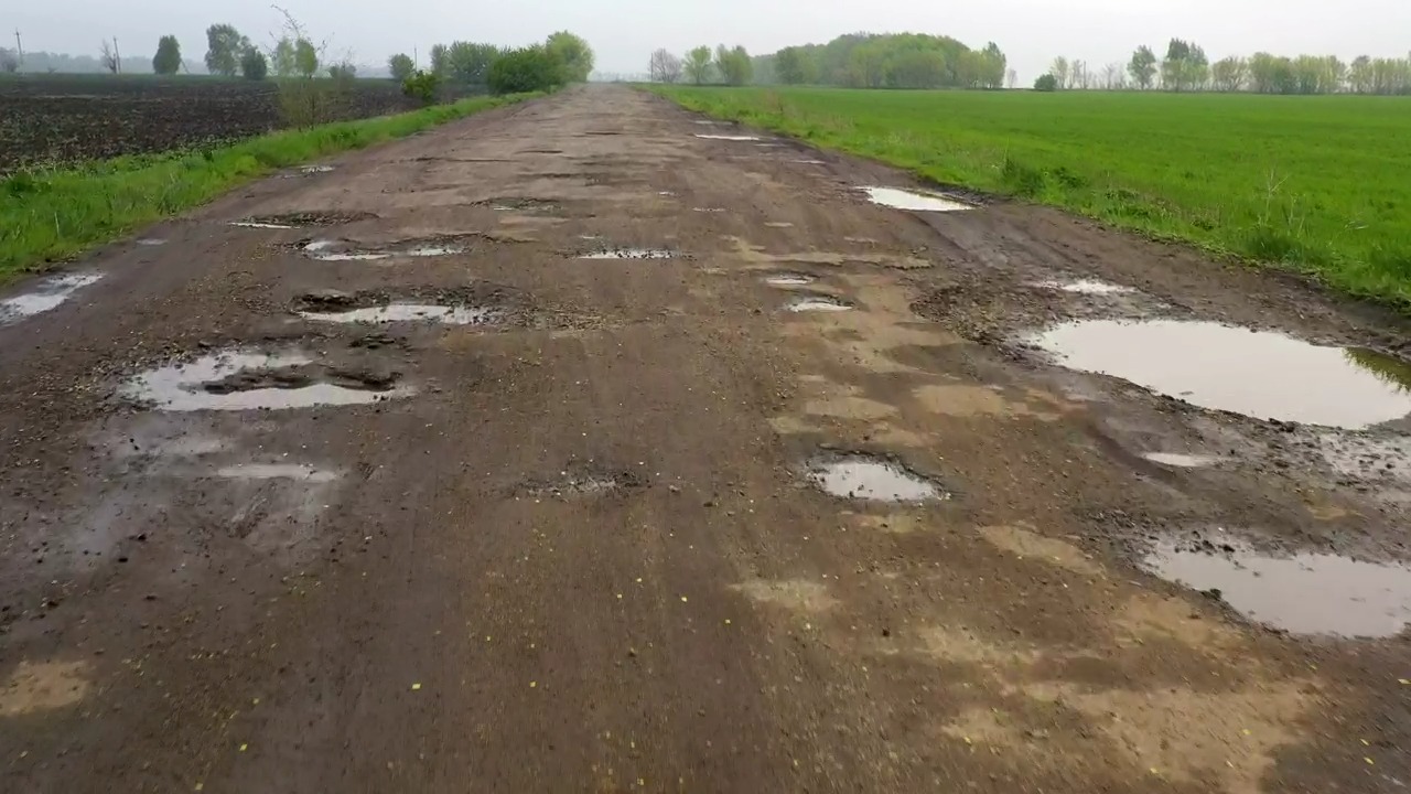 Inclosed R Road road (road-vvfyu) - Roboflow Universe