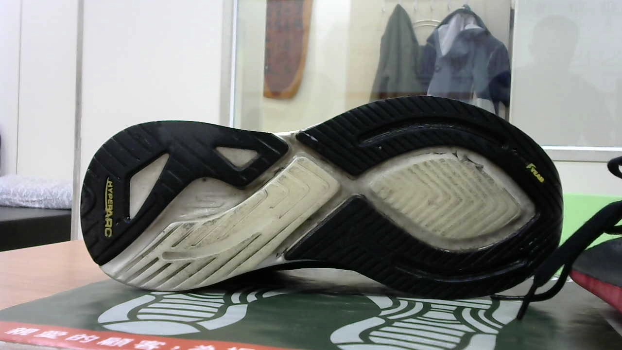 indoor baseball shoes