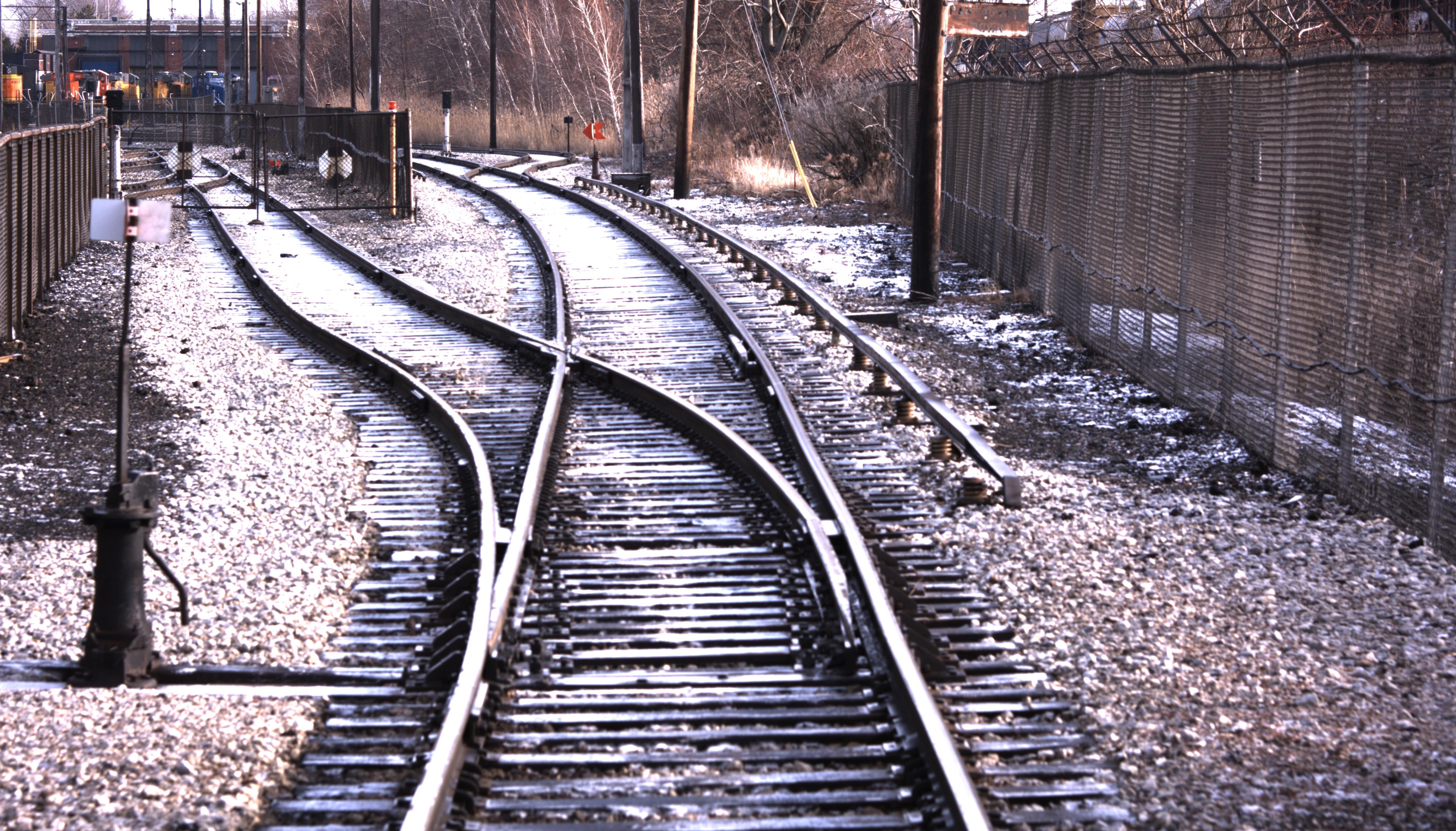 rail-track-instance-seg Instance Segmentation Dataset by YOLOswitches