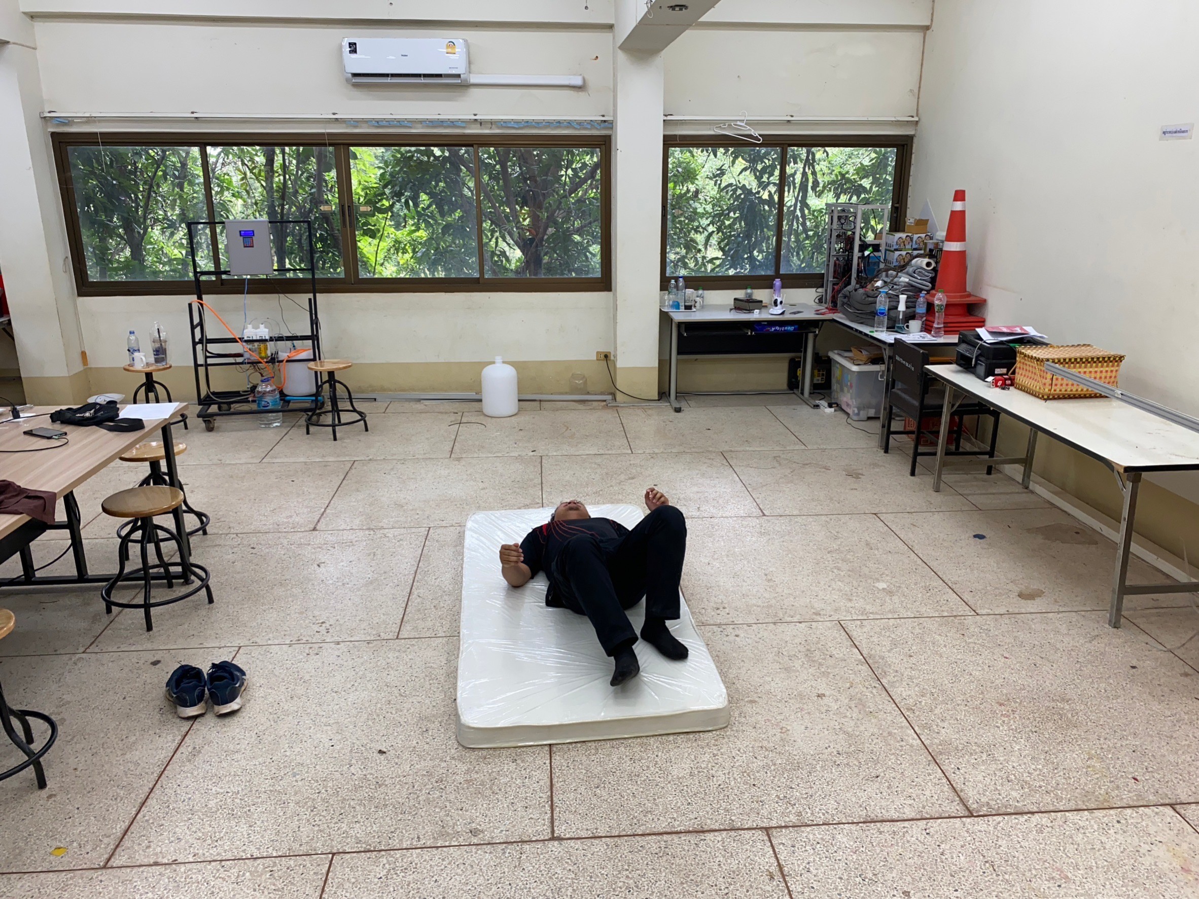 fall detection 2 Object Detection Model by project-stzkx