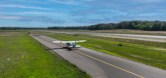 airplanes_runway Object Detection Dataset by emergencyvehicles