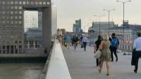 wolking_in_street project thumbnail