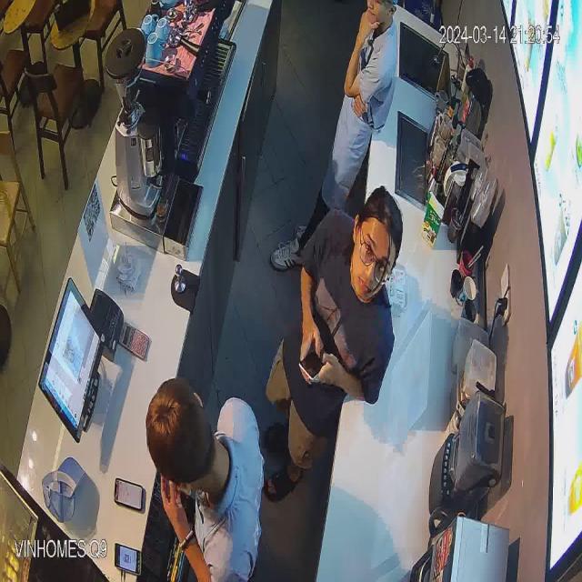 phone Object Detection Model (v1, 2024-03-21 7:16pm) by label