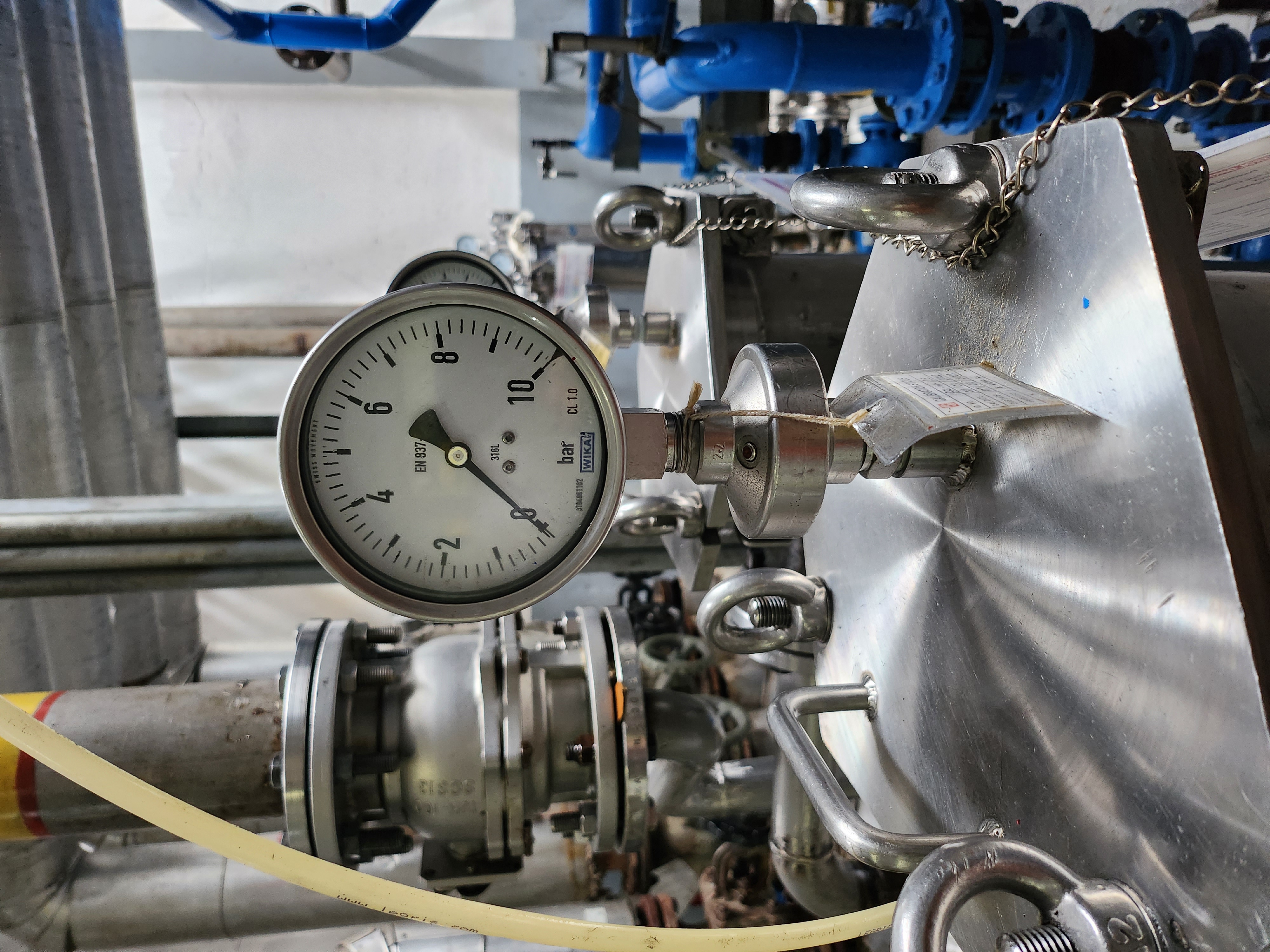 Analog Gauge Meter Object Detection Dataset by yolo