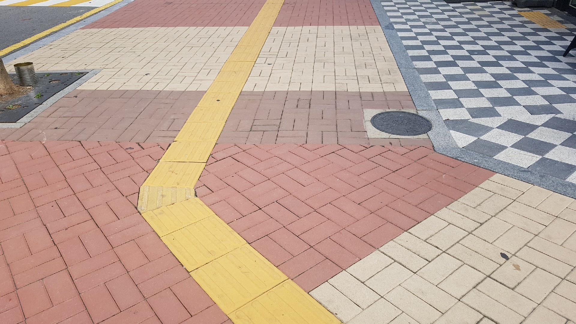 braille_guide_blocks Instance Segmentation Dataset by workspace
