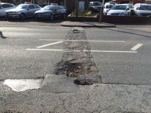 Pothole detection system Instance Segmentation Dataset by Team 69