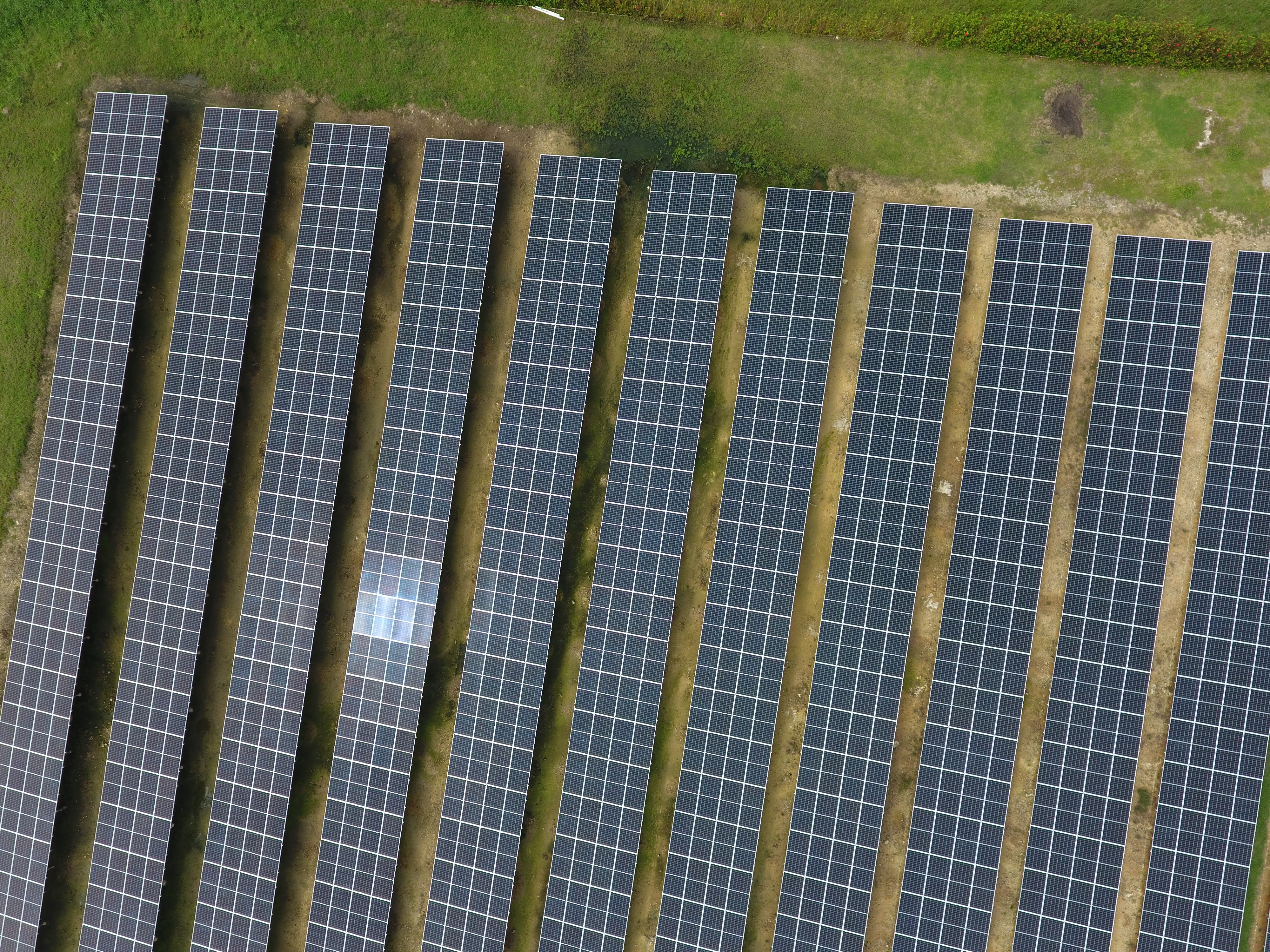 solar-panel-segmentation Instance Segmentation Model by General