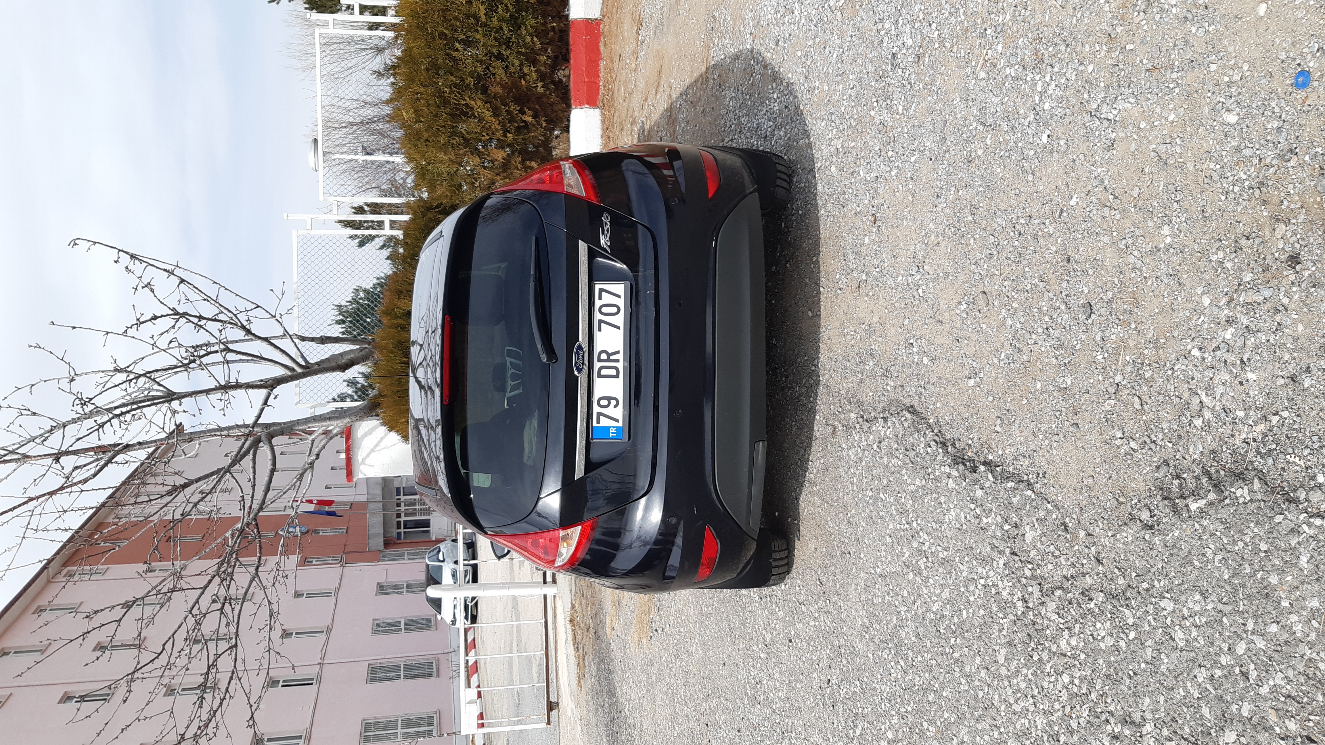 Plate Detection Object Detection Model (v2, 2024-04-01 9:58am) by Guler ...