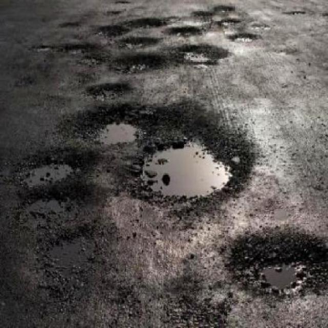 pothole detection system Instance Segmentation Dataset and Pre Circuit Diagram