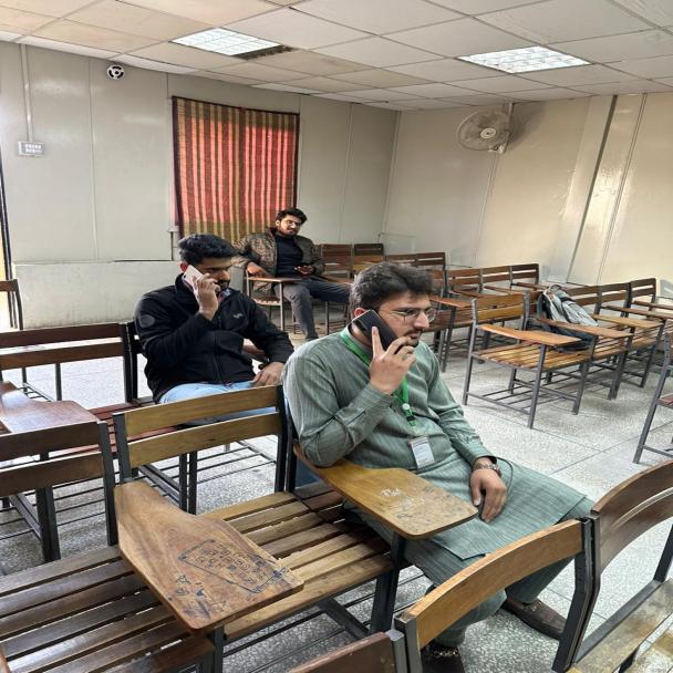 phone-normal Object Detection Model by Classroom Assistant