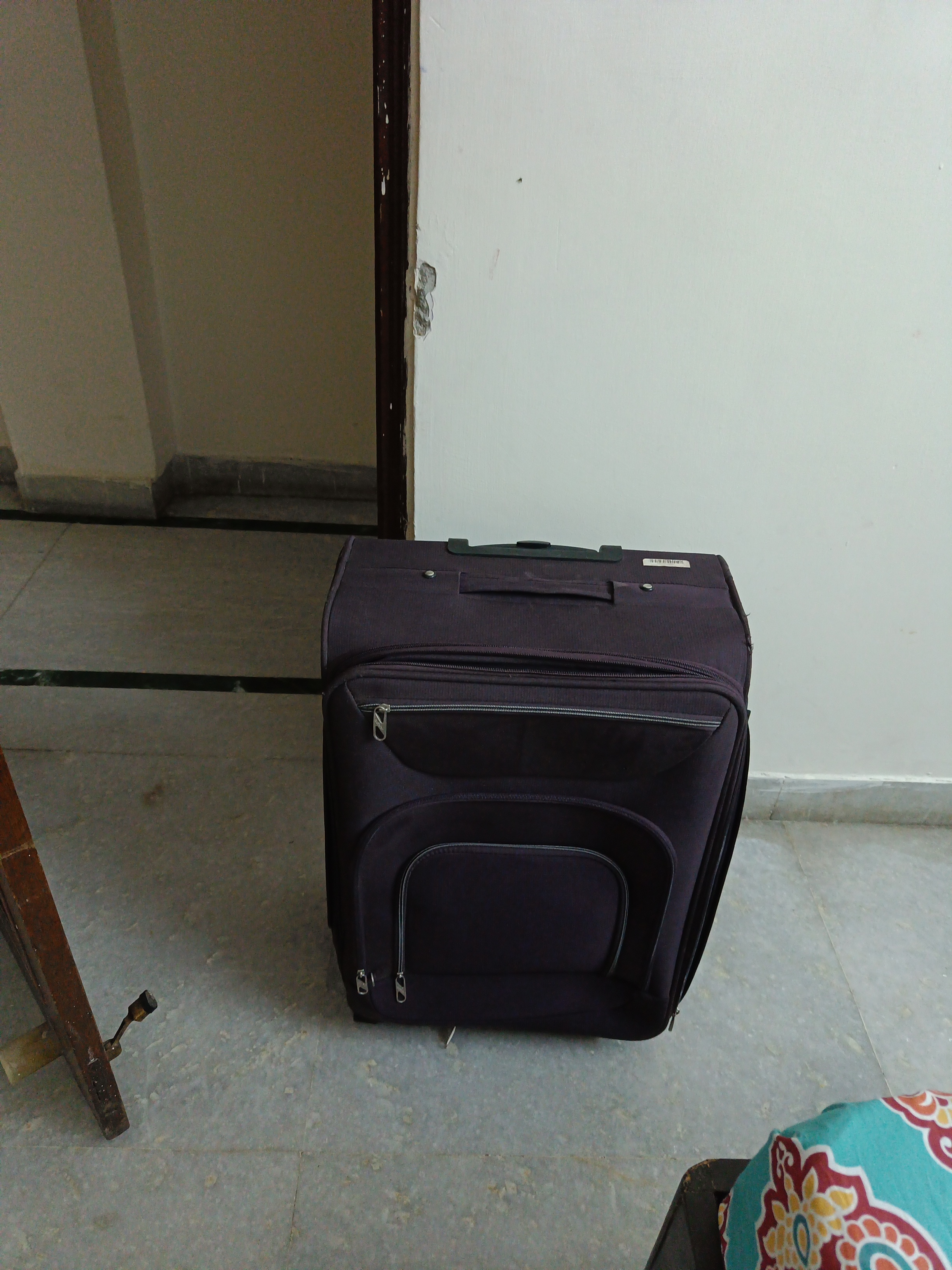 Luggage Bags at Rs 400 | Vaid Building | Mumbai | ID: 10409824862