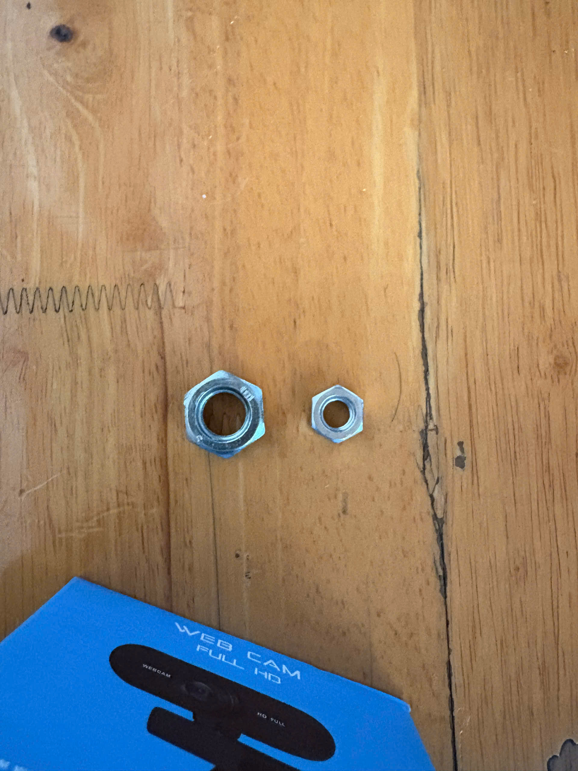 NUT Object Detection Dataset by DUY THAI