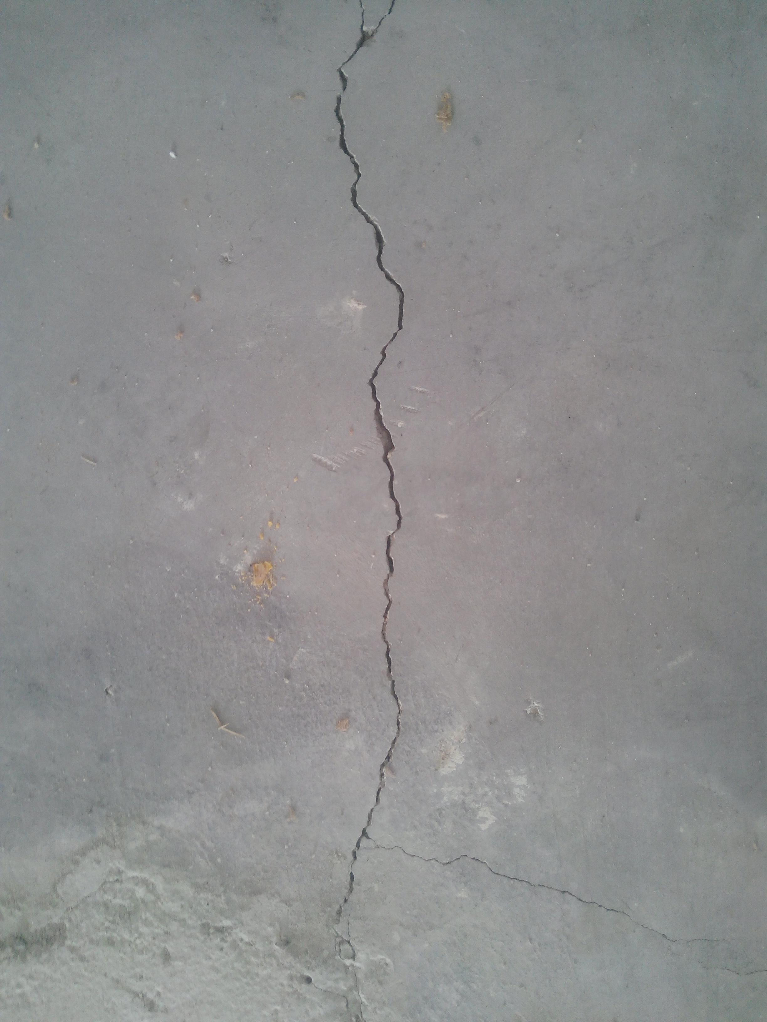 Concrete Crack Instance Segmentation Dataset by Tea