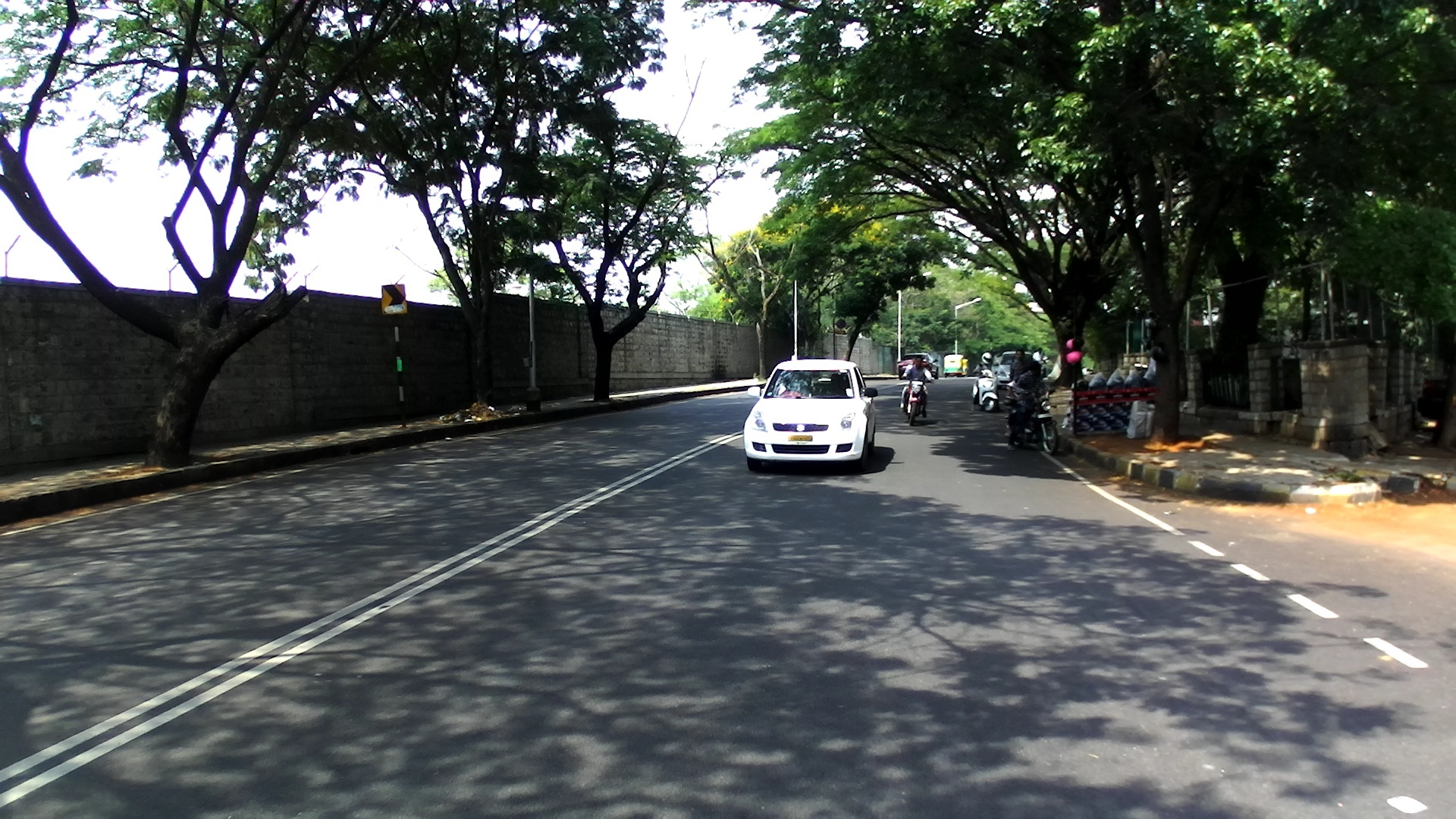 Blind Spot Detection (BSD)