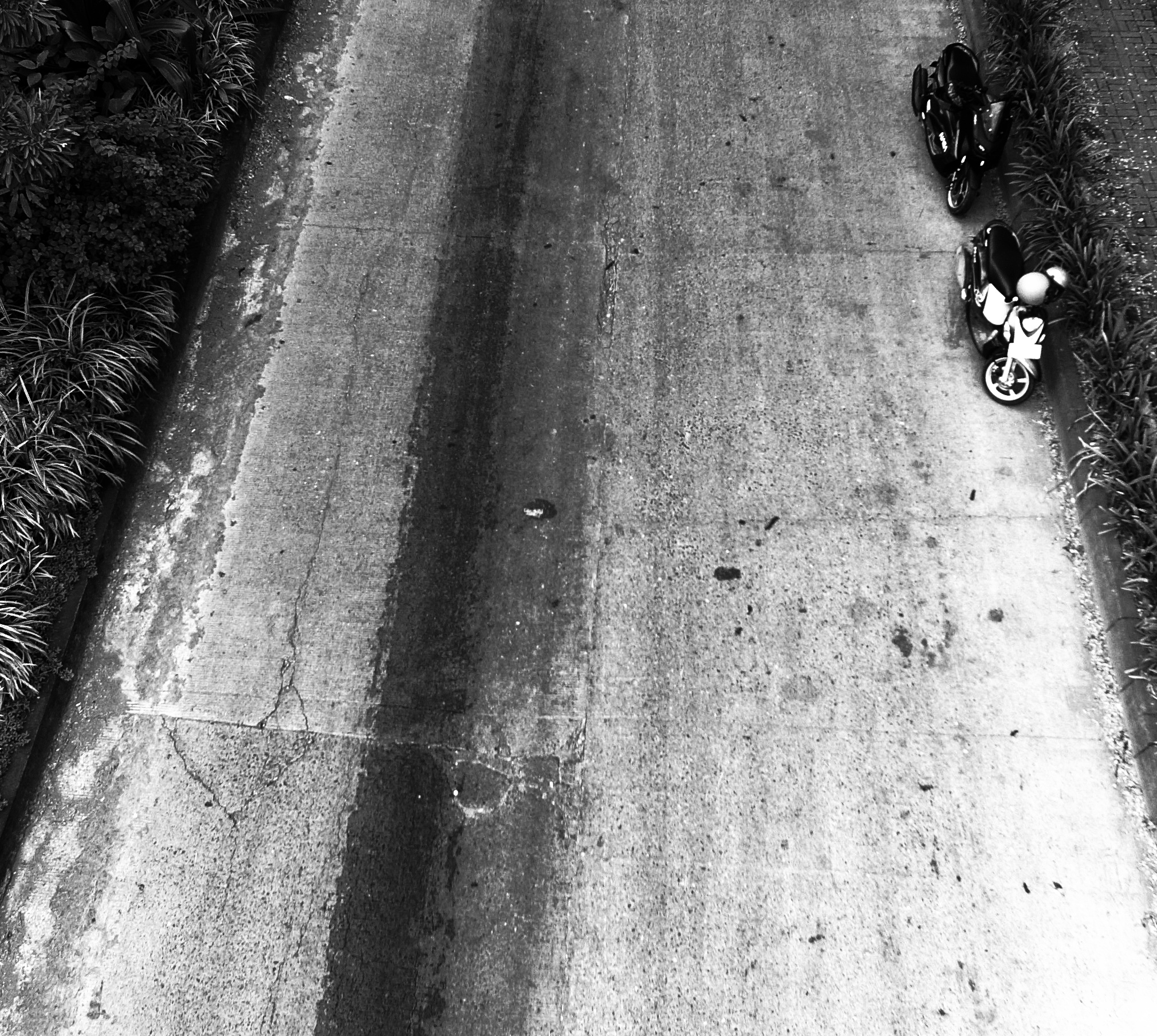 Road Damage Classification Fixed Object Detection Dataset by syadil