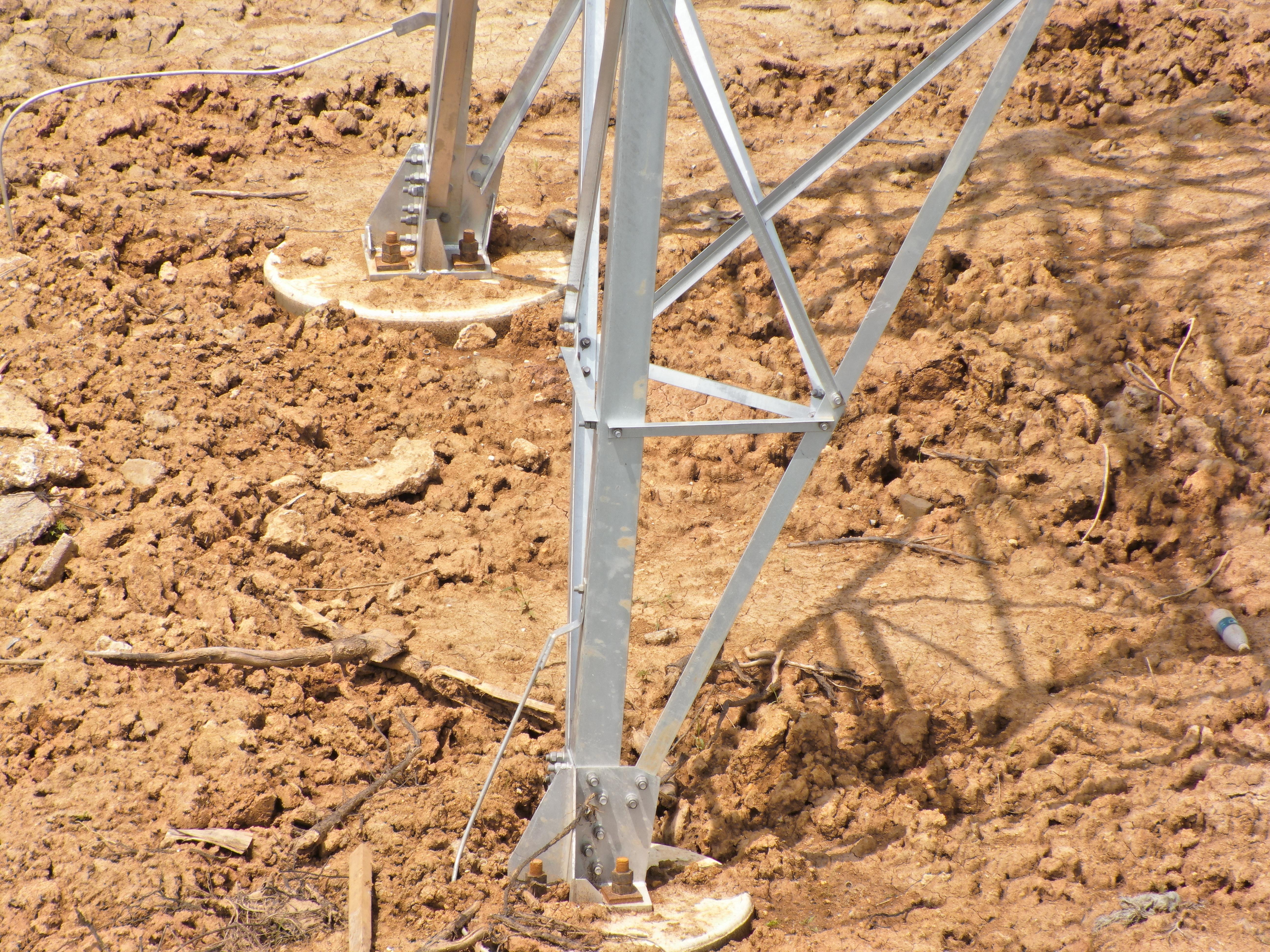 cell towers Object Detection Model by Roboflow 100