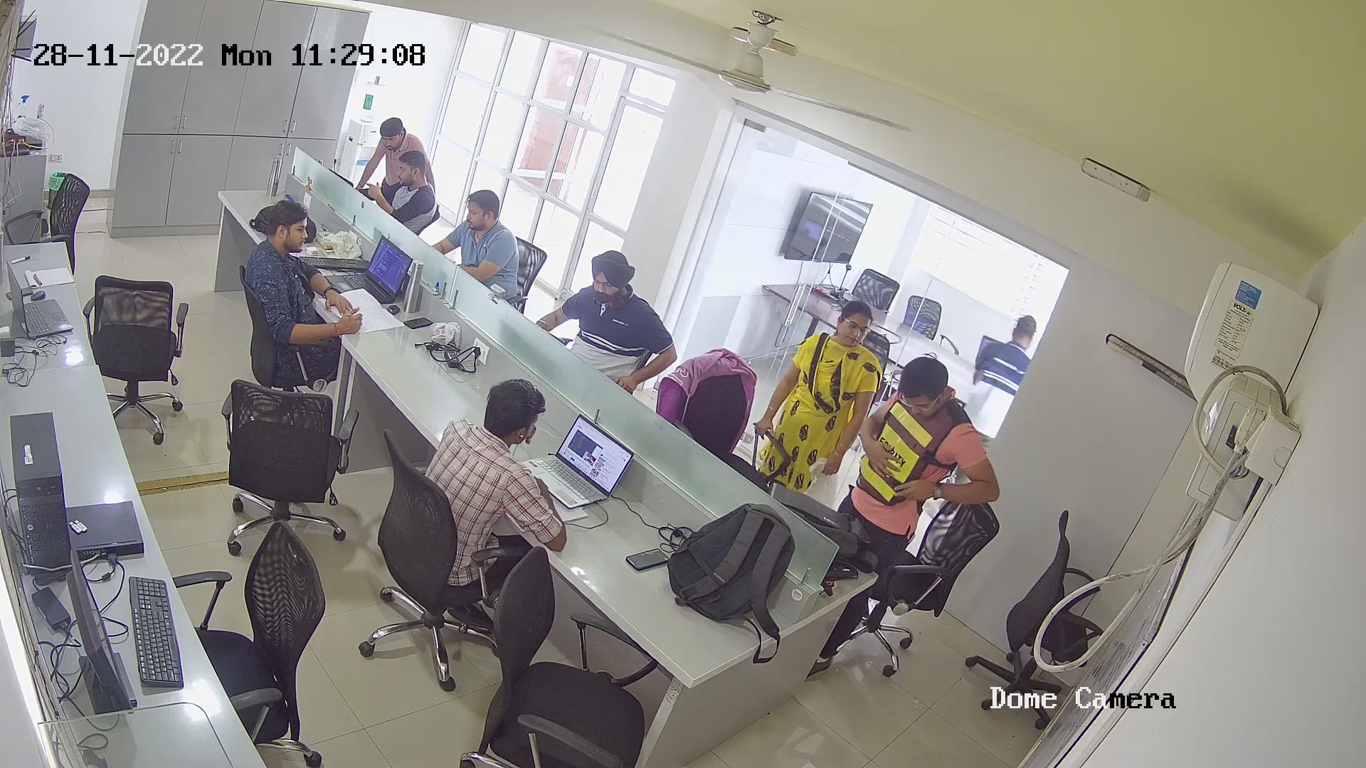 Safety_Jackets Object Detection Dataset and PreTrained Model by Custom