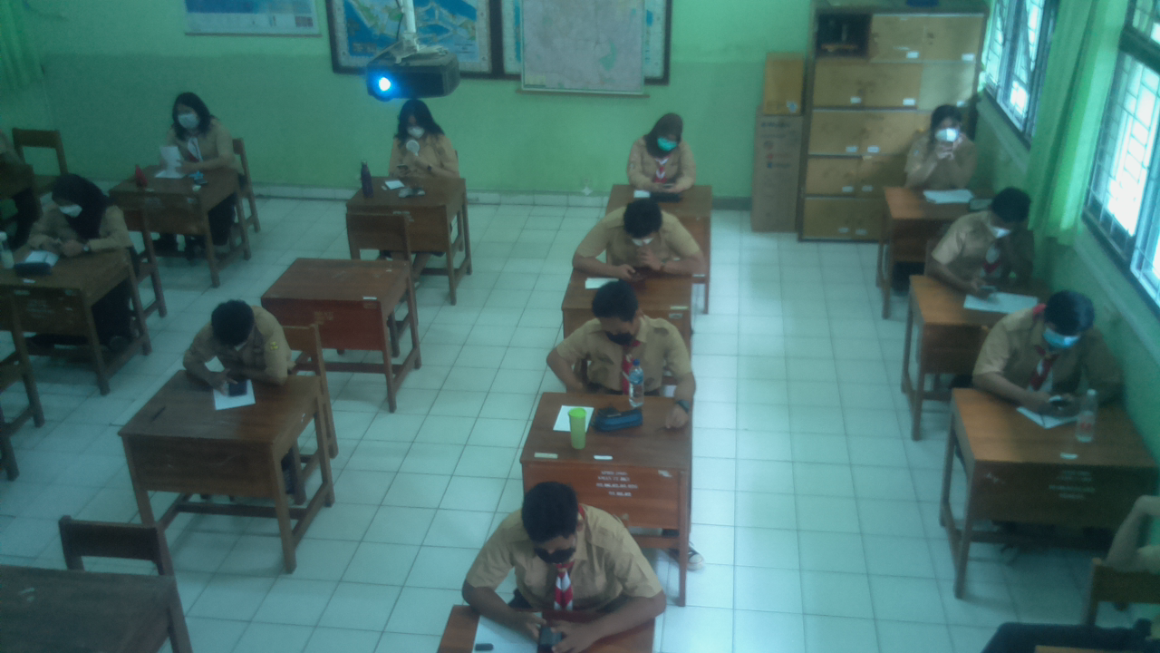 Classroom object detection dataset by smartattendance