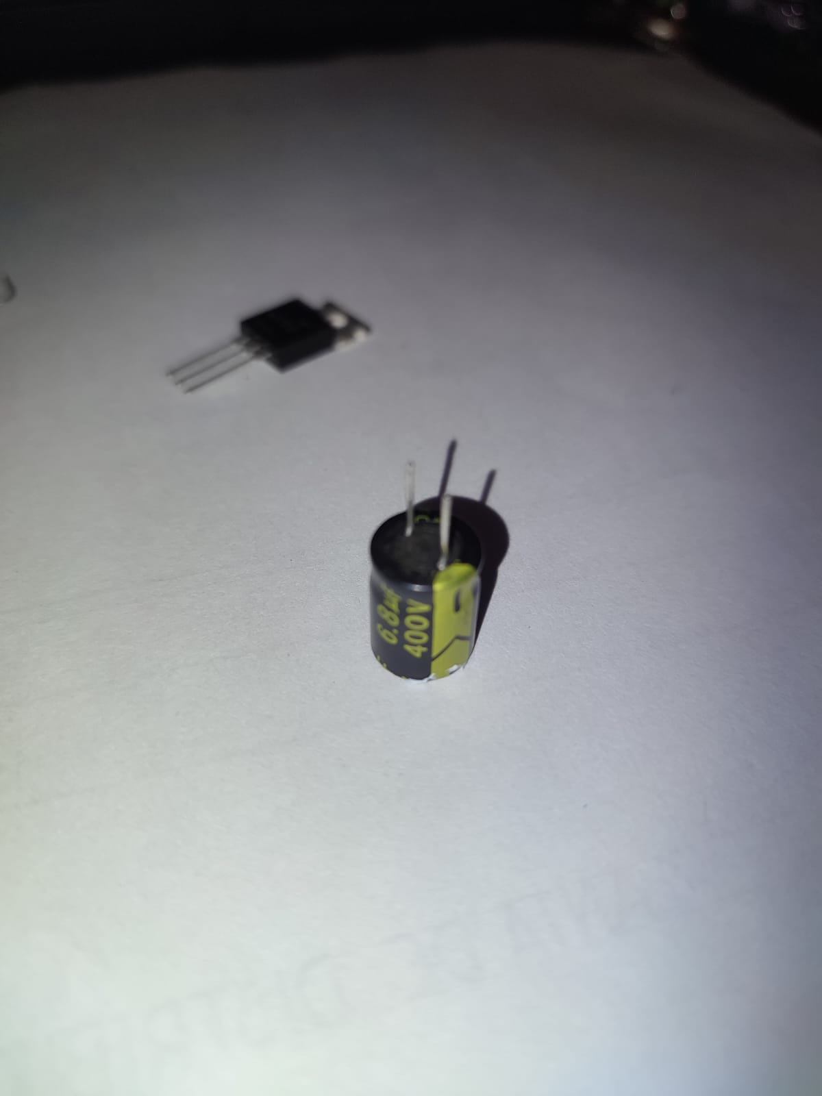 Electronics Detection - Roboflow Universe